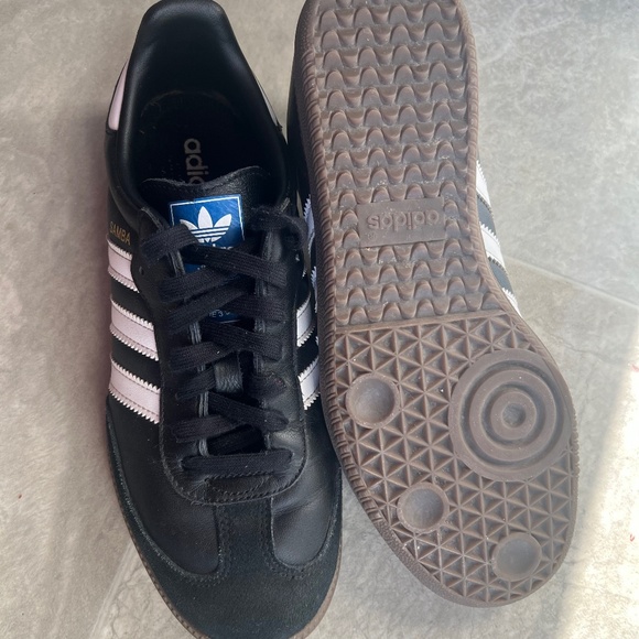 Men’s Adidas Samba - Picture 3 of 3